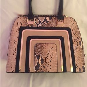 EUC Aldo Satchel